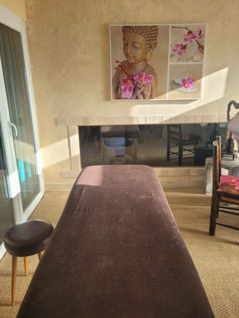 Naturopathe Serres - Table de massage